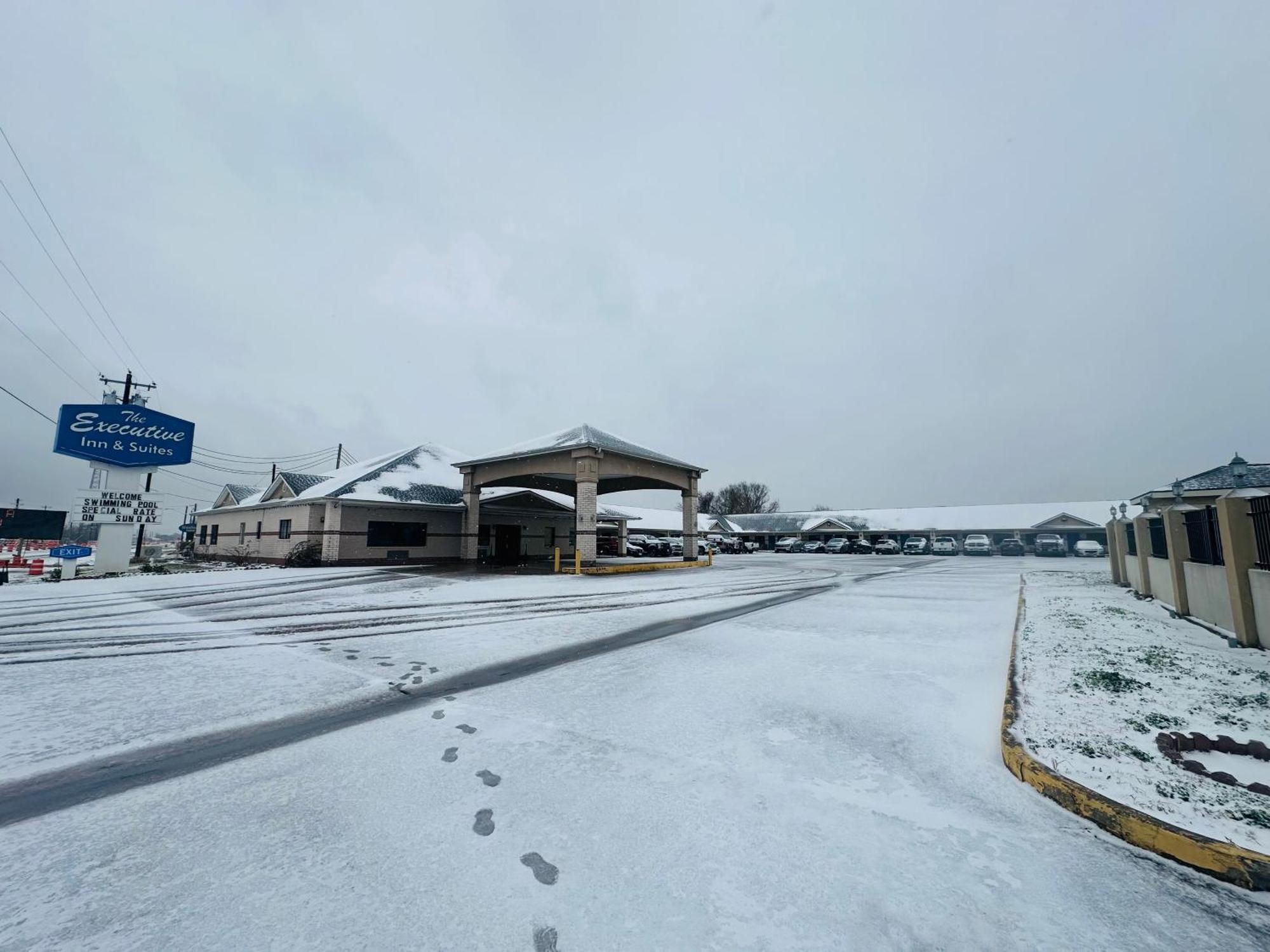 Executive Inn & Suites West Columbia المظهر الخارجي الصورة